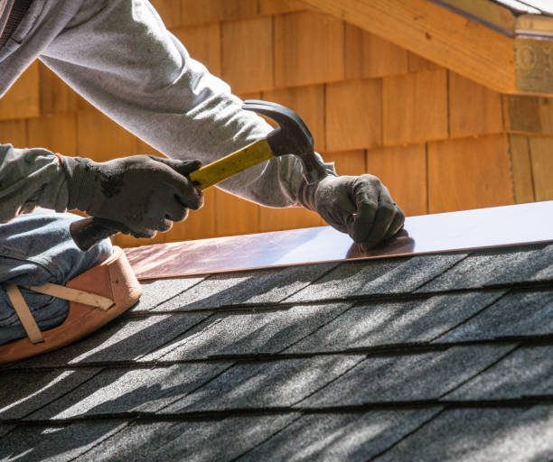 Best Roof Gutter Cleaning  in Live Oak, CA